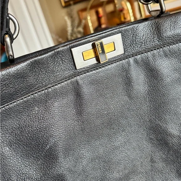 Fendi Peekaboo Large Bag in Black and Zucca Monogram Lining - Picture 10 of 11